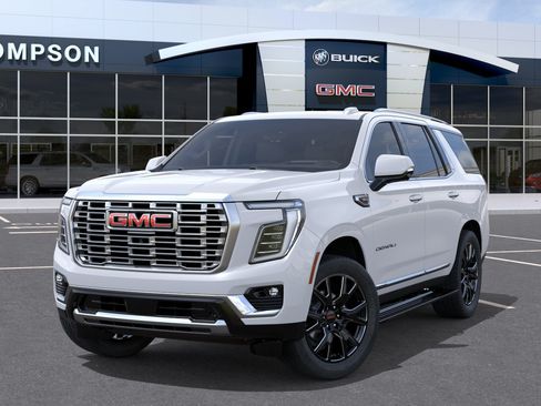 New 2026 GMC Yukon Denali w/ Sun & Power Step Package AWD/4WD image 30
