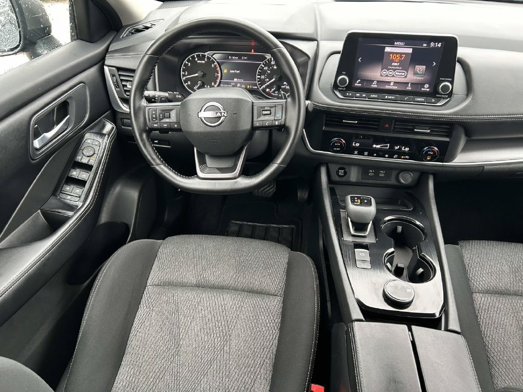Used 2025 Nissan Rogue SV AWD/4WD image 11