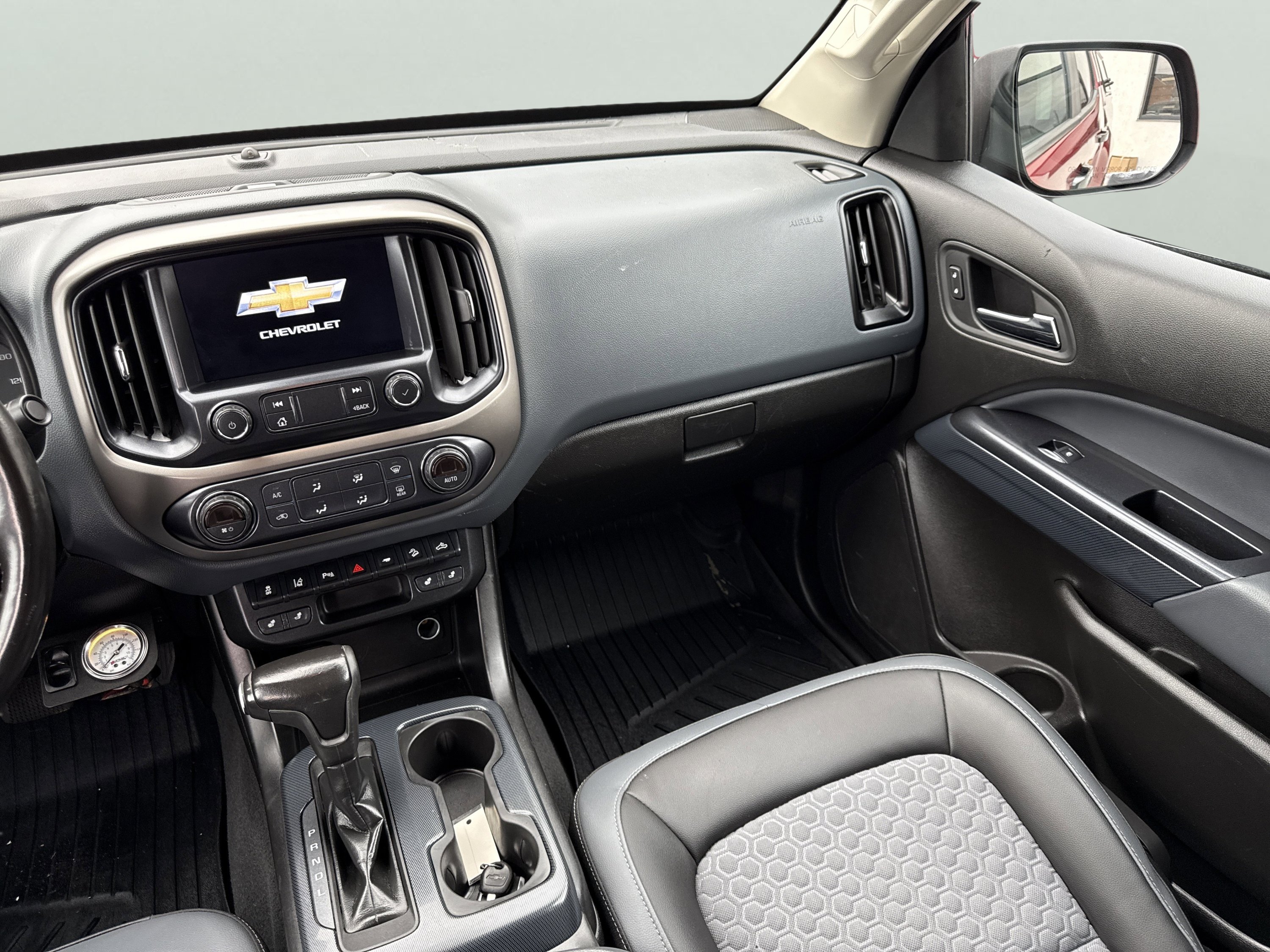 Used 2021 Chevrolet Colorado Z71 w/ Safety Package AWD/4WD image 13