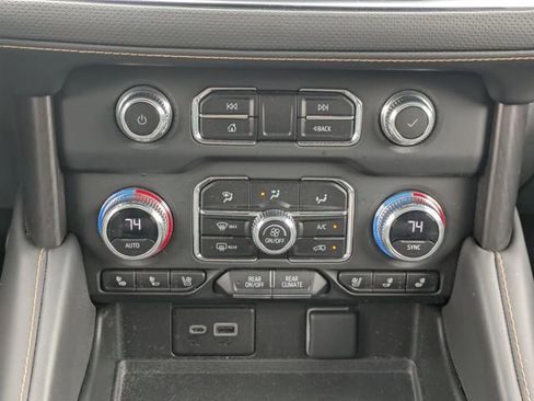 Used 2023 GMC Yukon AT4 w/ Technology Package image 21