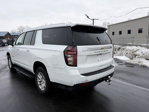 Used 2023 Chevrolet Suburban LT image 7