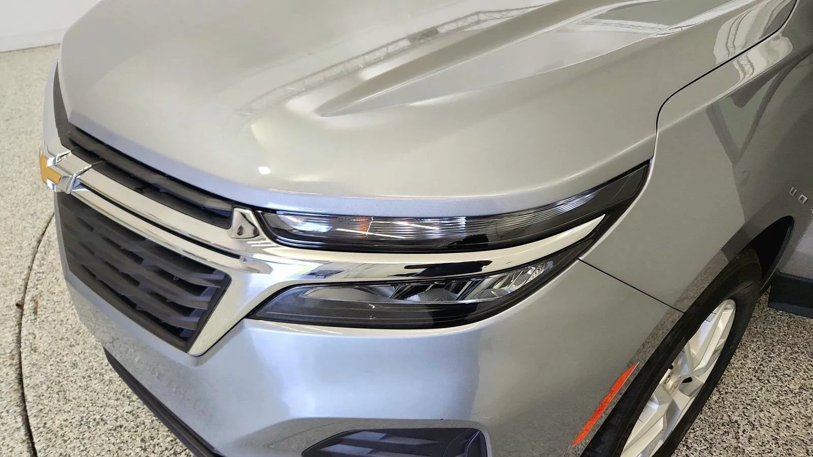 Used 2024 Chevrolet Equinox LS w/ LS Convenience Package FWD image 32