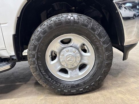 Used 2021 RAM 2500 Big Horn image 41