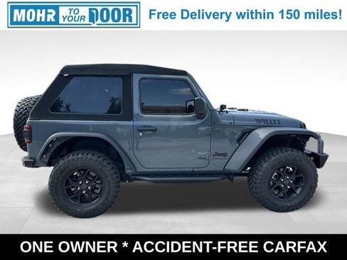 Used 2025 Jeep Wrangler Sport AWD/4WD image 11