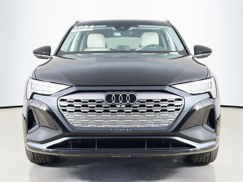 Certified 2024 Audi Q8 e-tron Premium Plus w/ Premium Plus Package AWD/4WD image 2