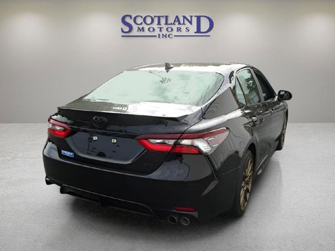 Used 2023 Toyota Camry SE image 6