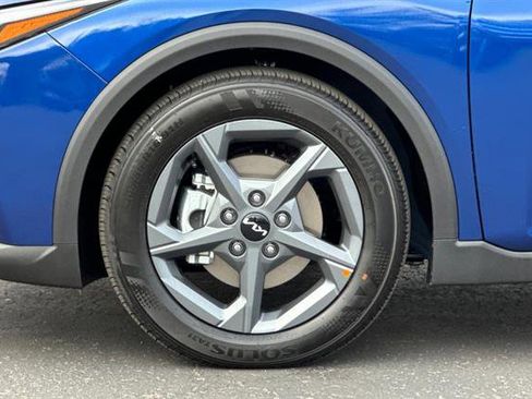 New 2025 Kia K4 LXS image 30