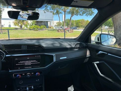 Used 2023 Audi Q3 2.0T Premium Plus w/ Premium Plus Package image 10