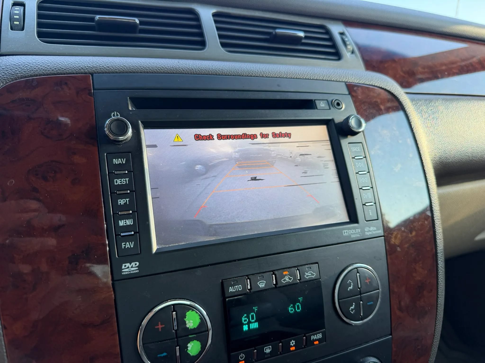 Used 2013 Chevrolet Avalanche LTZ RWD image 13