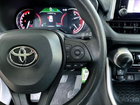 Used 2023 Toyota RAV4 LE FWD image 12