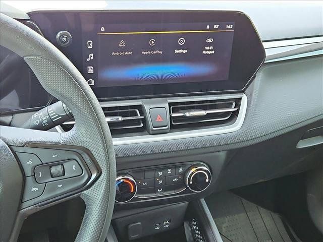 Used 2025 Chevrolet TrailBlazer LS w/ LS Convenience Package FWD image 14