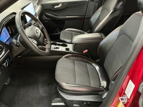 Used 2024 Ford Escape ST-Line w/ Tech Pack #1 AWD/4WD image 13