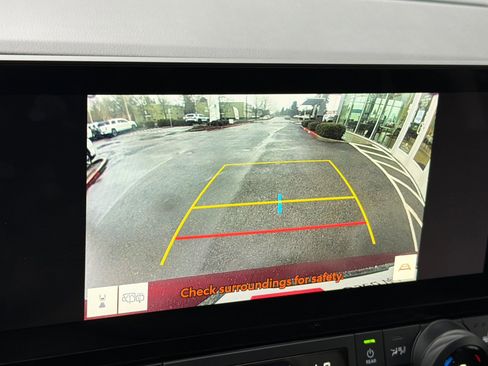 Certified 2025 Toyota Grand Highlander AWD image 19