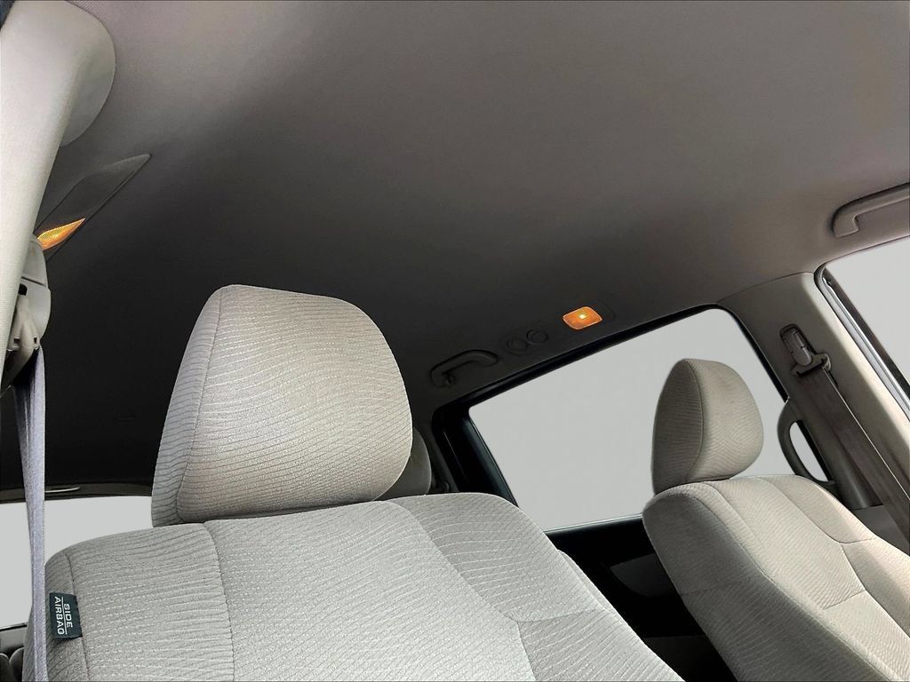 Used 2011 Honda Odyssey LX image 26