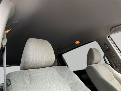 Used 2011 Honda Odyssey LX image 26