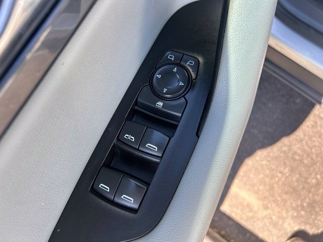 Used 2020 Chevrolet Blazer LT FWD image 12