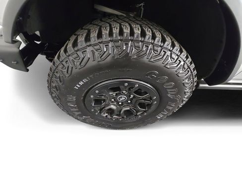 Used 2024 Ford Bronco Wildtrak AWD/4WD image 14