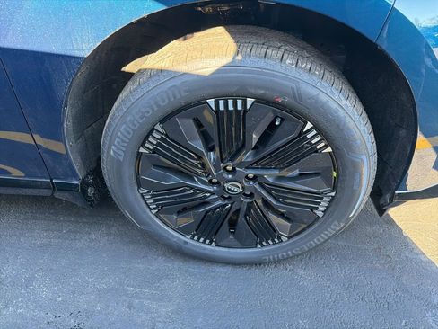 New 2026 Nissan Murano Platinum image 4