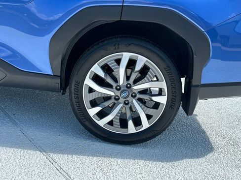 Certified 2025 Subaru Forester Touring w/ Touring Package AWD/4WD image 19