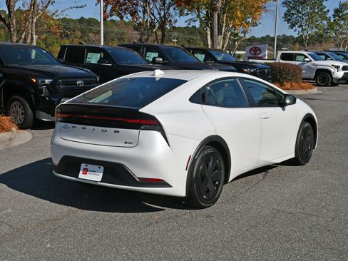 Certified 2024 Toyota Prius LE image 4