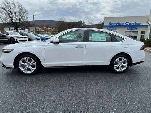 New 2025 Honda Accord LX image 7