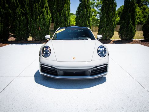 Used 2024 Porsche 911 Carrera S RWD image 3