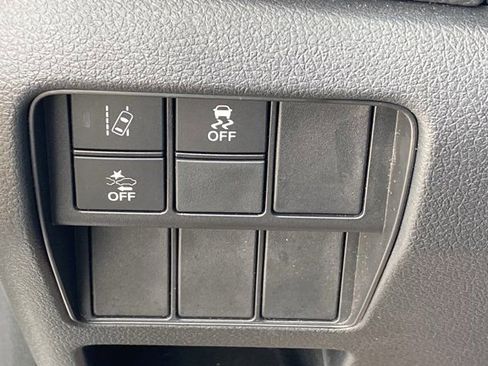 Used 2019 Honda CR-V EX image 16