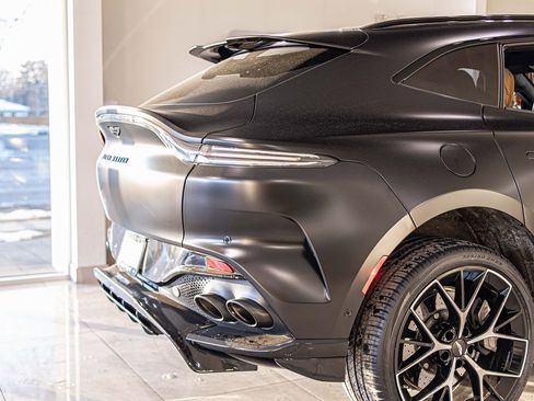 Used 2025 Aston Martin DBX 707 image 12