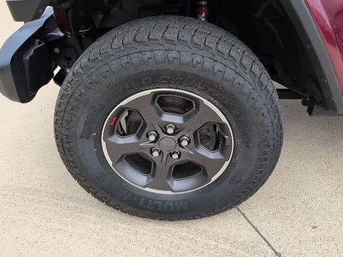 Used 2021 Jeep Gladiator Rubicon w/ Trailer Tow Package image 3