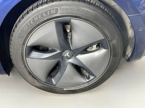 Used 2018 Tesla Model 3 Long Range RWD image 11