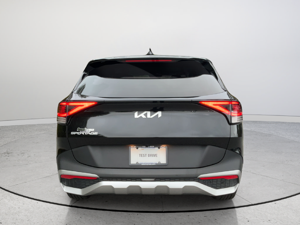 Used 2024 Kia Sportage LX FWD image 7