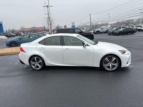 Used 2017 Lexus IS 300 AWD w/ Premium Package image 4