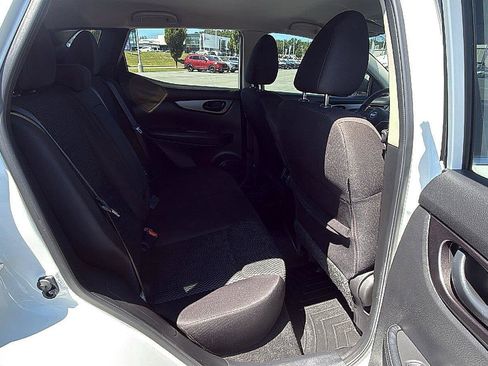 Used 2019 Nissan Rogue Sport S AWD/4WD image 19