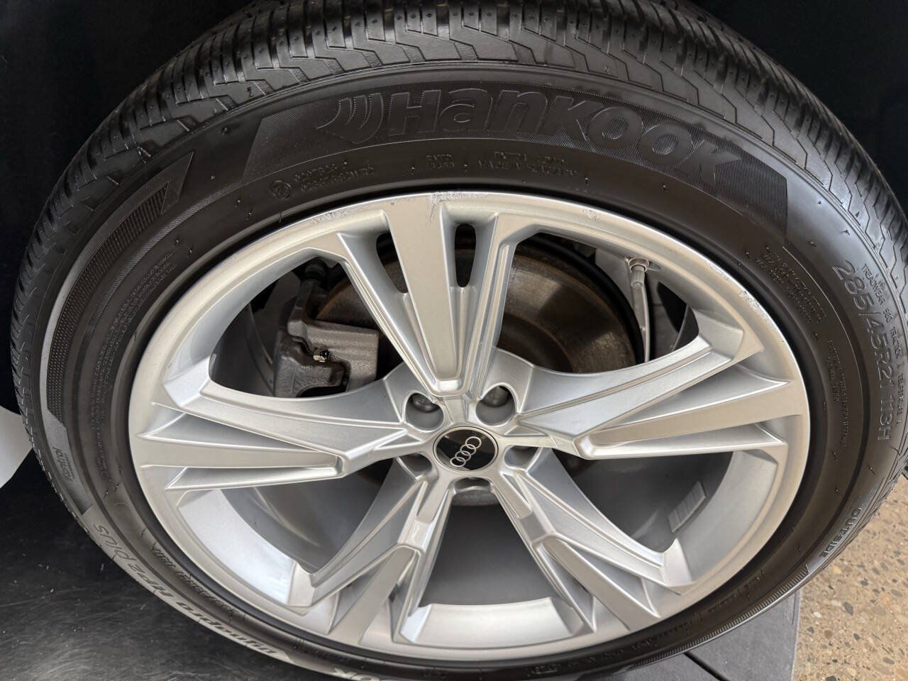 Used 2023 Audi Q8 Premium w/ Convenience Package AWD/4WD image 33