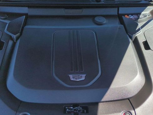 Certified 2024 Cadillac Lyriq Luxury image 18