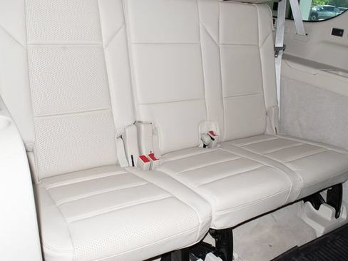 Used 2025 Cadillac Escalade ESV Sport Platinum w/ LPO, Floor Liner Package AWD/4WD image 13