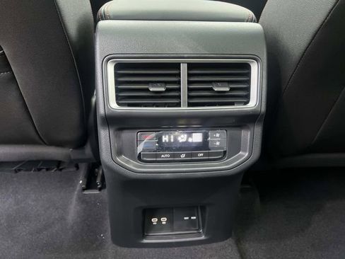 New 2026 Volkswagen Atlas Peak Edition AWD/4WD image 21