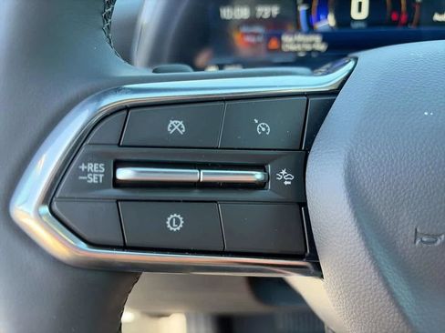 New 2026 Chevrolet Equinox LT w/ Convenience Package II FWD image 24