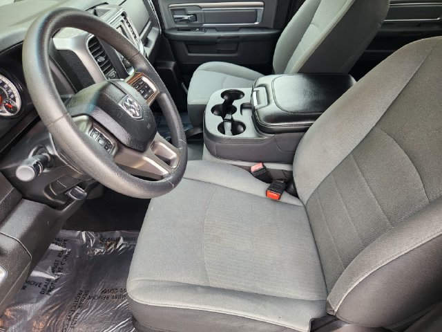 Used 2021 RAM 1500 Classic SLT AWD/4WD image 14