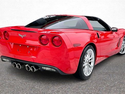 Used 2006 Chevrolet Corvette Coupe w/ Roof Package image 7