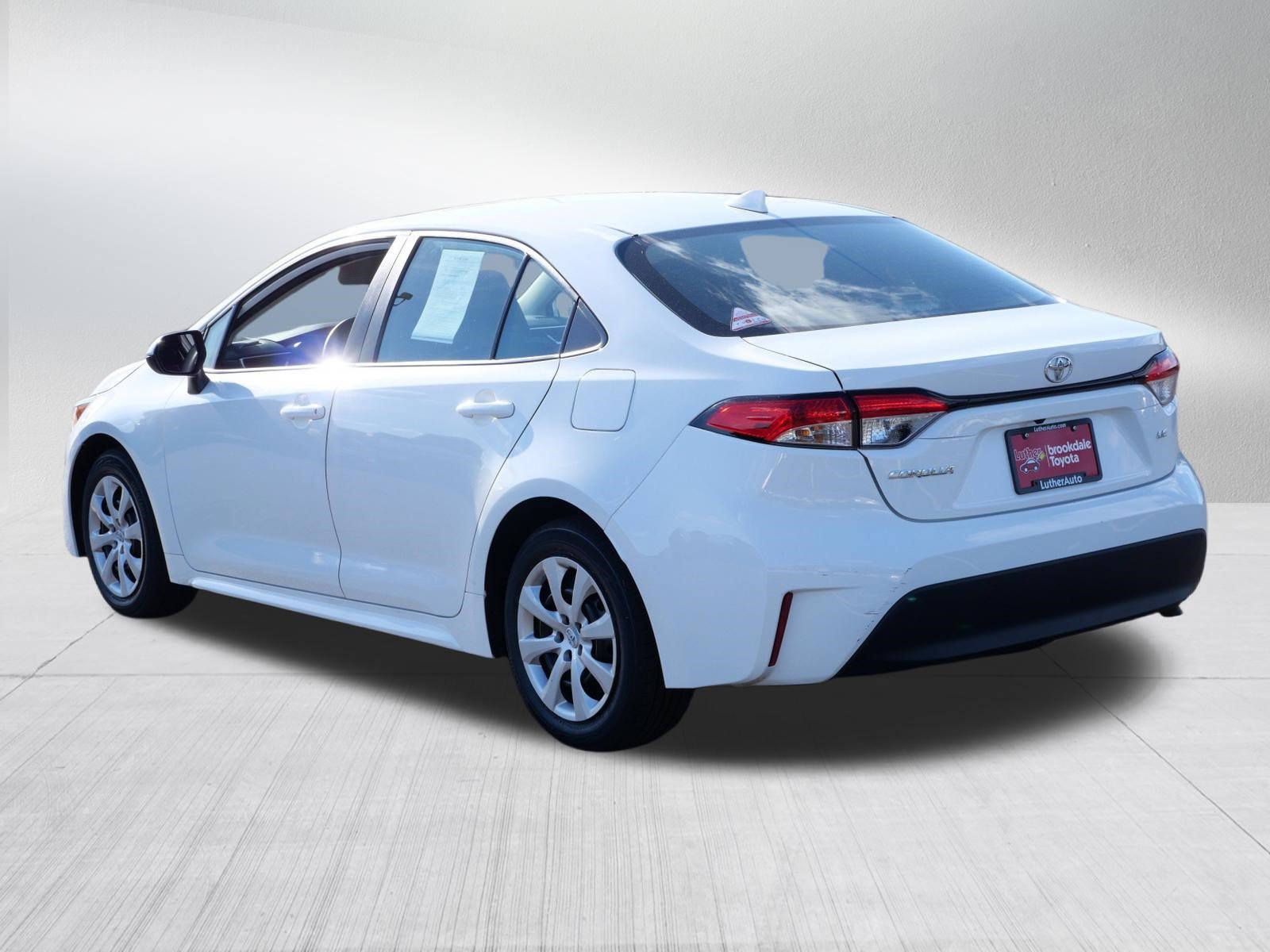 Certified 2024 Toyota Corolla LE FWD image 5