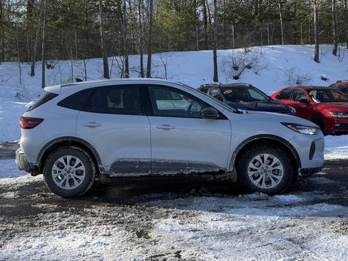 Used 2025 Ford Escape Active w/ Cold Weather Package image 11