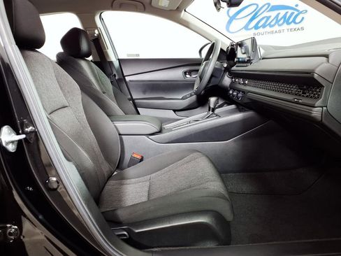 Used 2023 Honda Accord LX image 13