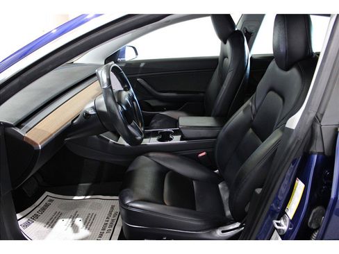 Used 2019 Tesla Model 3 Standard Range Plus image 19