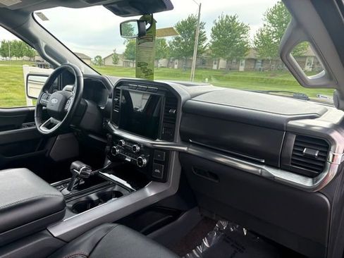Used 2022 Ford F150 Lariat w/ Equipment Group 502A High AWD/4WD image 15