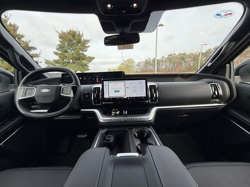 New 2025 Ford Expedition Max Platinum w/ Stealth Performance Package image 31