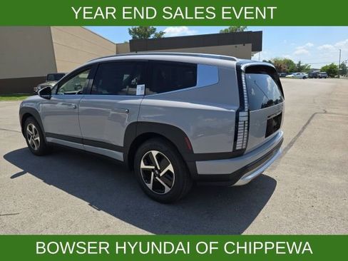 New 2026 Hyundai Ioniq 9 SE image 3