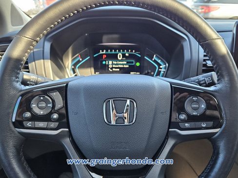 Certified 2024 Honda Odyssey Elite image 18