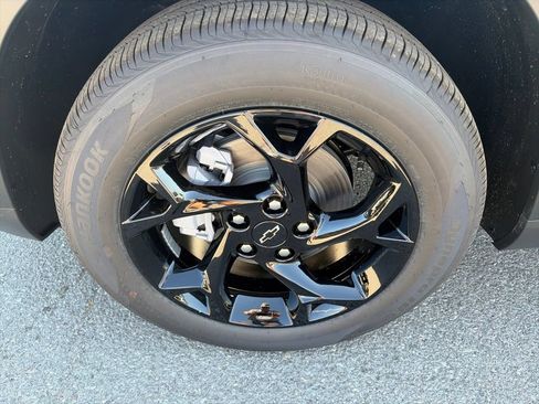 New 2026 Chevrolet Trax LT w/ Driver Confidence Package FWD image 10