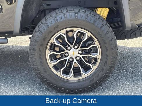 Used 2022 Chevrolet Colorado ZR2 AWD/4WD image 11